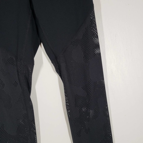 Zyia Active Black Luxe Camo Mesh 7/8 Leggings 0 - Picture 5 of 11